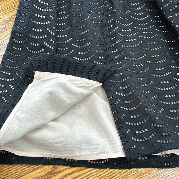 Ann Taylor LOFT sleeveless black cutout style dress. Back zipper. Size 10. - Picture 10 of 10